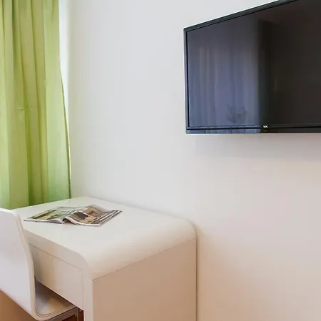 3 Apartment
