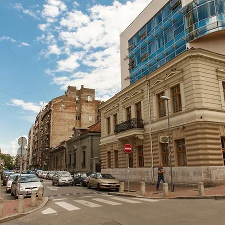 Apartment 3 *